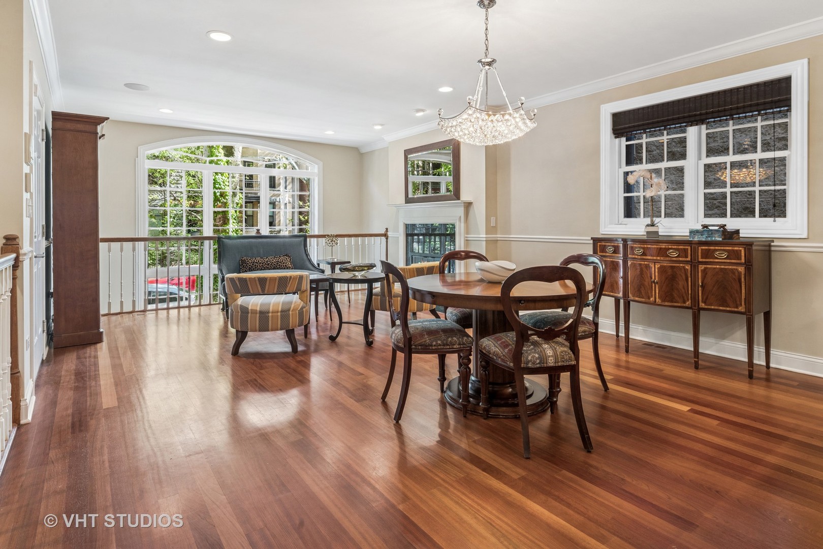 835 W Roscoe Street 1E