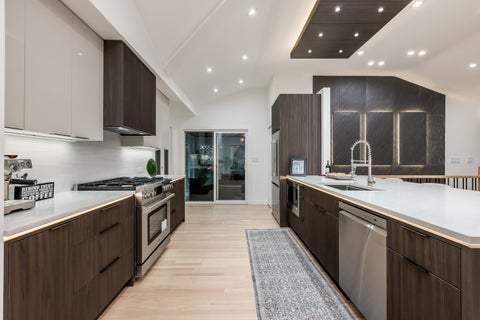 Tiny photo for 621 N Hamlin Avenue, Park Ridge, IL 60068 (MLS # 12786095)