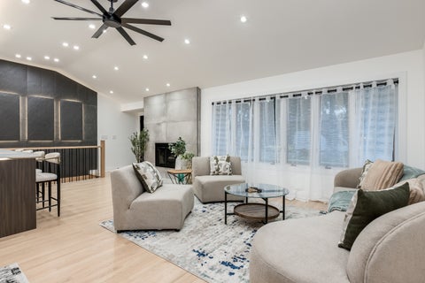 Tiny photo for 621 N Hamlin Avenue, Park Ridge, IL 60068 (MLS # 12786095)