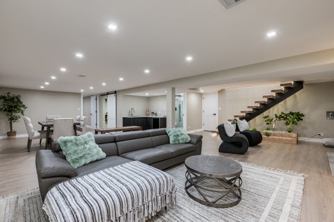 Tiny photo for 621 N Hamlin Avenue, Park Ridge, IL 60068 (MLS # 12786095)