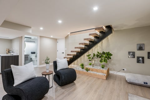 Tiny photo for 621 N Hamlin Avenue, Park Ridge, IL 60068 (MLS # 12786095)