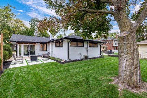 Tiny photo for 621 N Hamlin Avenue, Park Ridge, IL 60068 (MLS # 12786095)