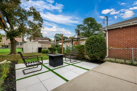 Tiny photo for 621 N Hamlin Avenue, Park Ridge, IL 60068 (MLS # 12786095)