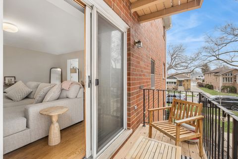 Tiny photo for 2740 N 74th Court #2E, Elmwood Park, IL 60707 (MLS # 12573938)