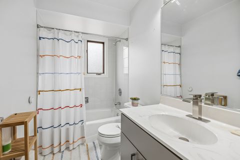 Tiny photo for 2740 N 74th Court #2E, Elmwood Park, IL 60707 (MLS # 12573938)