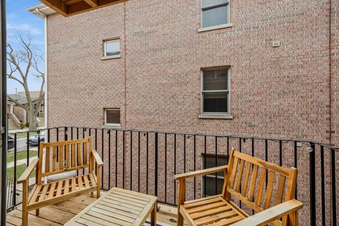 Tiny photo for 2740 N 74th Court #2E, Elmwood Park, IL 60707 (MLS # 12573938)