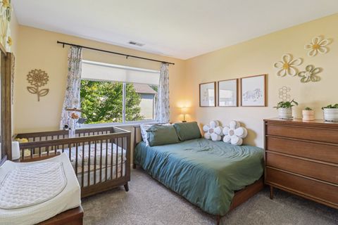 Tiny photo for 416 JAMESTOWN Court, Aurora, IL 60502 (MLS # 12467270)