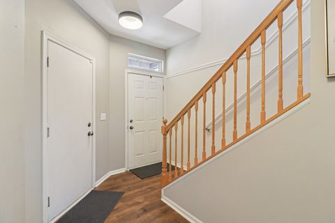 Tiny photo for 416 JAMESTOWN Court, Aurora, IL 60502 (MLS # 12467270)