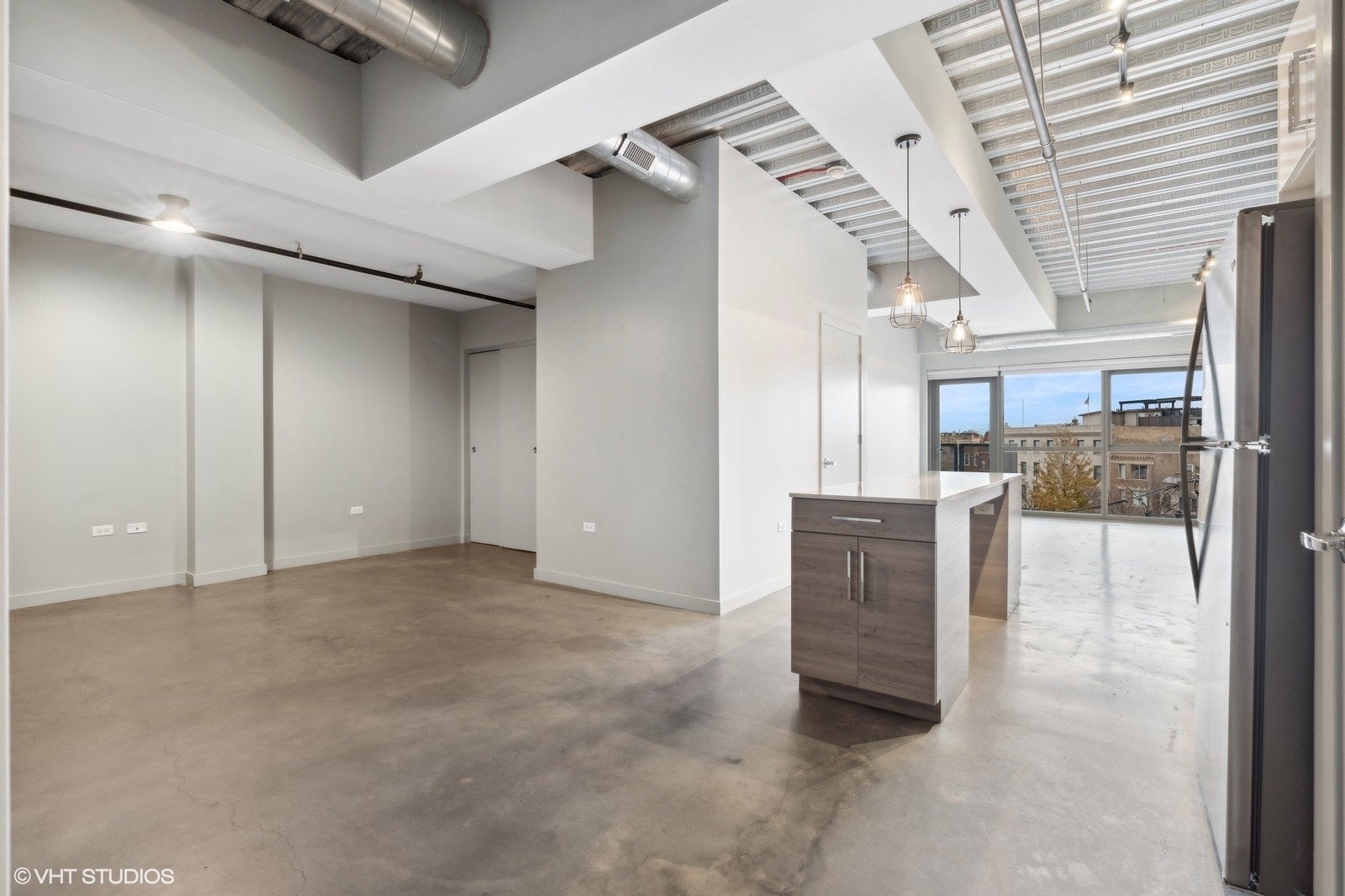 1241 N MILWAUKEE Avenue 401