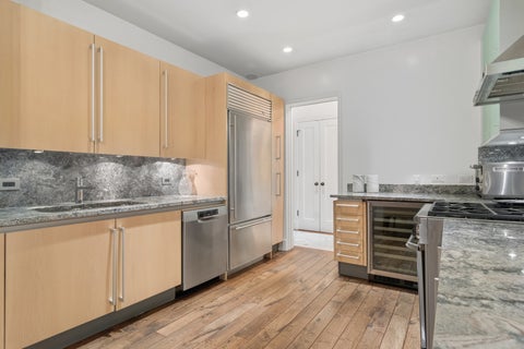 Tiny photo for 190 E WALTON Street #302, Chicago, IL 60611 (MLS # 12724415)