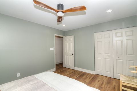 Tiny photo for 600 Sussex Lane, Crystal Lake, IL 60014 (MLS # 12495194)