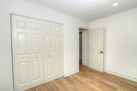 Tiny photo for 600 Sussex Lane, Crystal Lake, IL 60014 (MLS # 12495194)