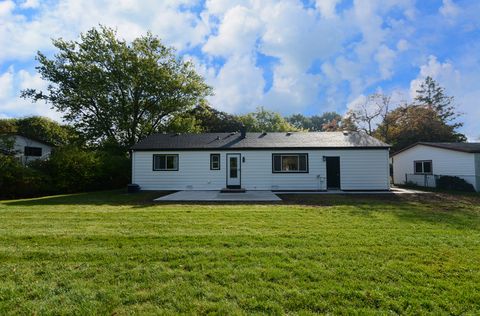 Tiny photo for 600 Sussex Lane, Crystal Lake, IL 60014 (MLS # 12495194)