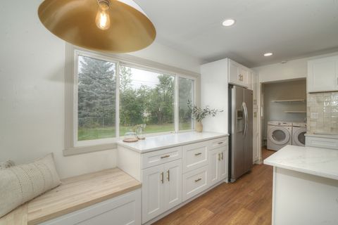 Tiny photo for 600 Sussex Lane, Crystal Lake, IL 60014 (MLS # 12495194)