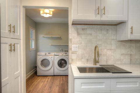 Tiny photo for 600 Sussex Lane, Crystal Lake, IL 60014 (MLS # 12495194)