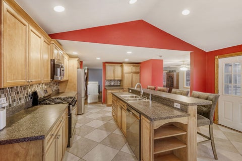 Tiny photo for 1413 Weyers Court, Schaumburg, IL 60193 (MLS # 12670643)