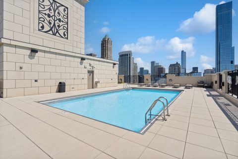 Tiny photo for 10 E DELAWARE Place #23C, Chicago, IL 60611 (MLS # 12581164)