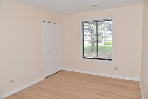 Tiny photo for Arlington Heights, IL 60004 (MLS # 12658654)