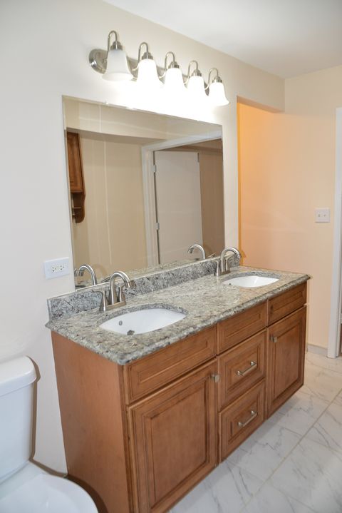 Tiny photo for Arlington Heights, IL 60004 (MLS # 12658654)