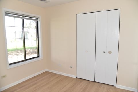 Tiny photo for Arlington Heights, IL 60004 (MLS # 12658654)