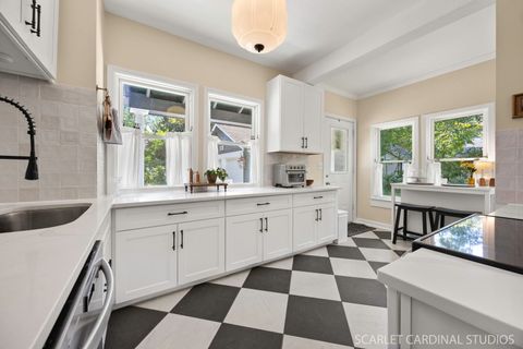 Tiny photo for 34 Lake Drive, West Chicago, IL 60185 (MLS # 12492314)