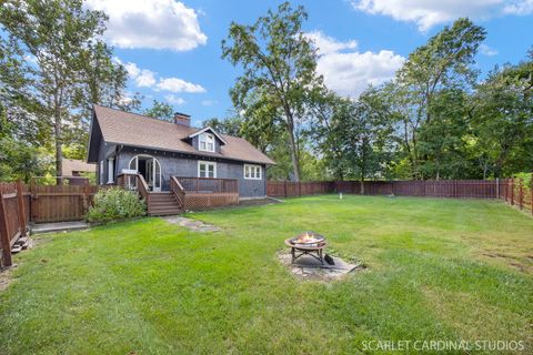 Tiny photo for 34 Lake Drive, West Chicago, IL 60185 (MLS # 12492314)