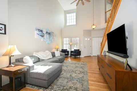 Tiny photo for 31504 Kline Circle, Warrenville, IL 60555 (MLS # 12587193)