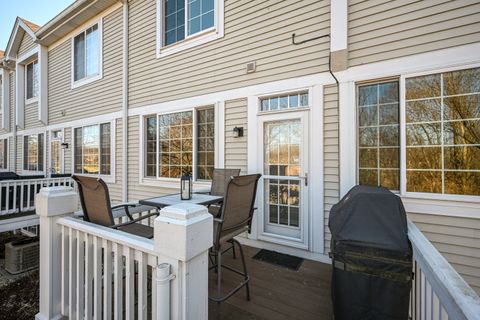 Tiny photo for 31504 Kline Circle, Warrenville, IL 60555 (MLS # 12587193)