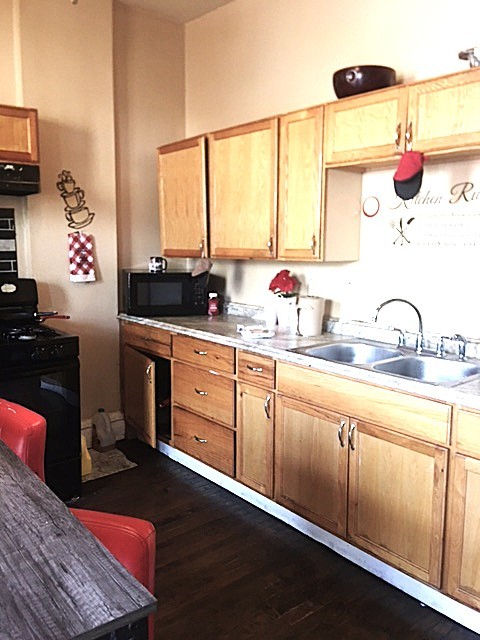 1607 S Sawyer Avenue