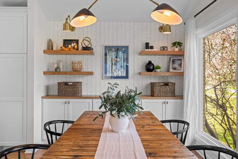 Tiny photo for 161 E Stone Avenue, Lake Forest, IL 60045 (MLS # 12619667)