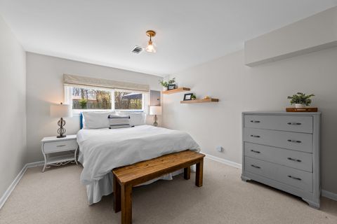 Tiny photo for 161 E Stone Avenue, Lake Forest, IL 60045 (MLS # 12619667)