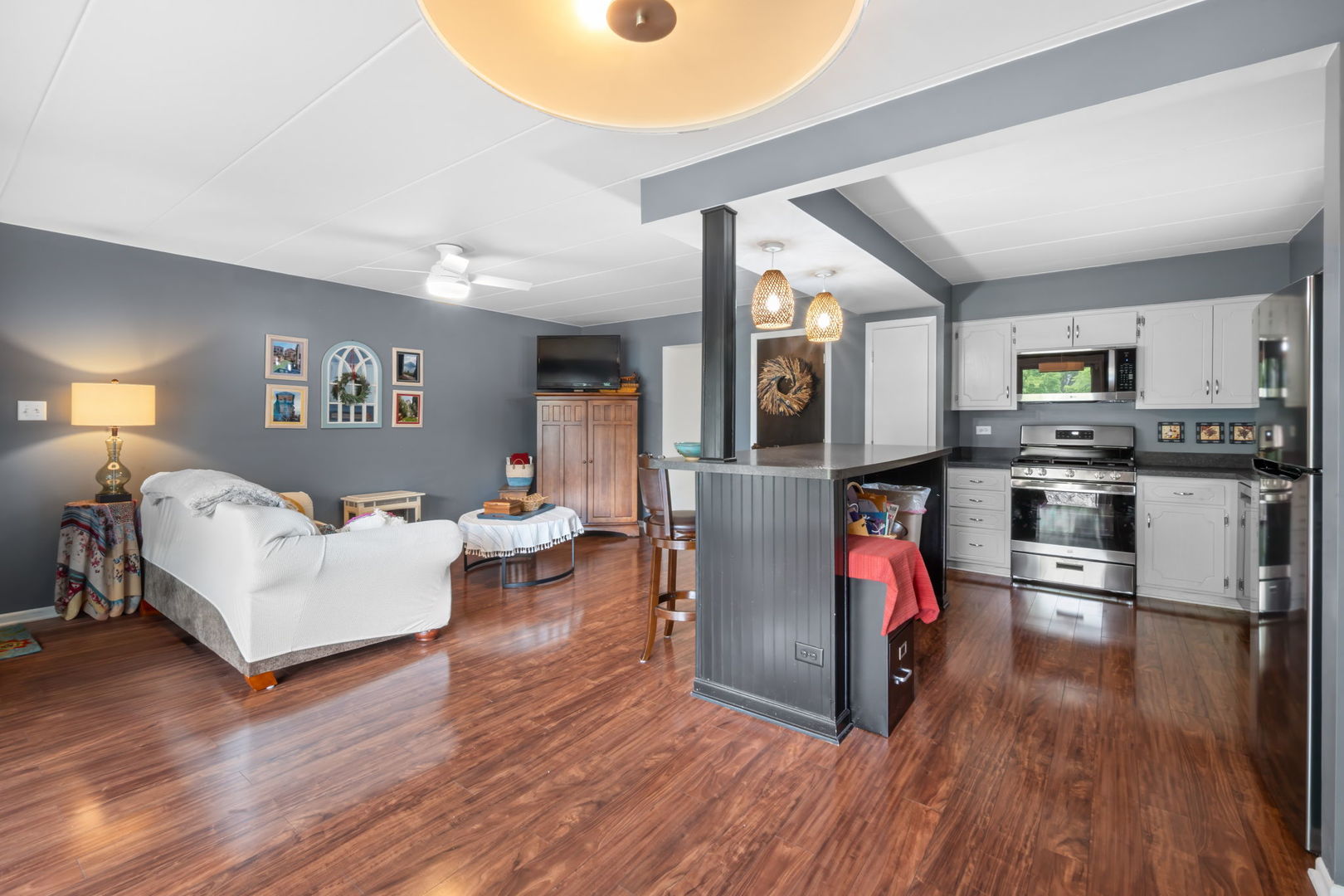 Properties 4 15651 Garden View Court 1D