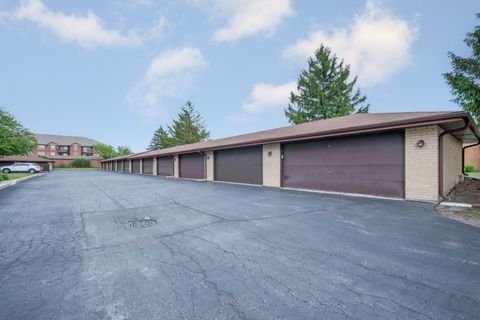 Tiny photo for 15651 Garden View Court #1D, Orland Park, IL 60462 (MLS # 12662475)