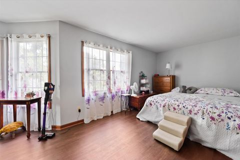 Tiny photo for 820 Derby Course, St. Charles, IL 60174 (MLS # 12587740)