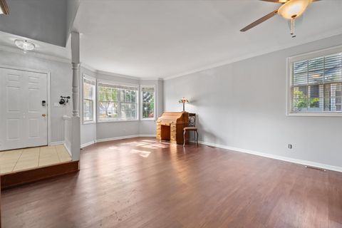 Tiny photo for 820 Derby Course, St. Charles, IL 60174 (MLS # 12587740)