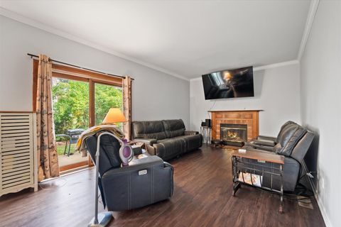 Tiny photo for 820 Derby Course, St. Charles, IL 60174 (MLS # 12587740)