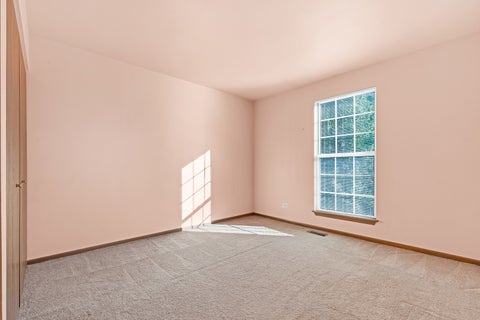 Tiny photo for 119 E Shag Bark Lane #B, Streamwood, IL 60107 (MLS # 12784330)