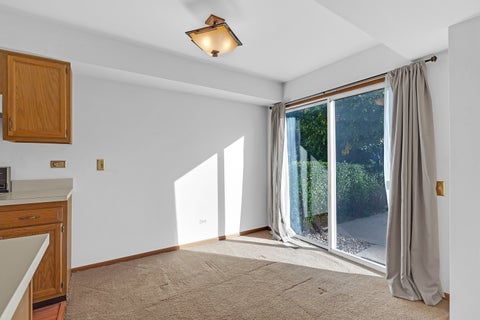 Tiny photo for 119 E Shag Bark Lane #B, Streamwood, IL 60107 (MLS # 12784330)