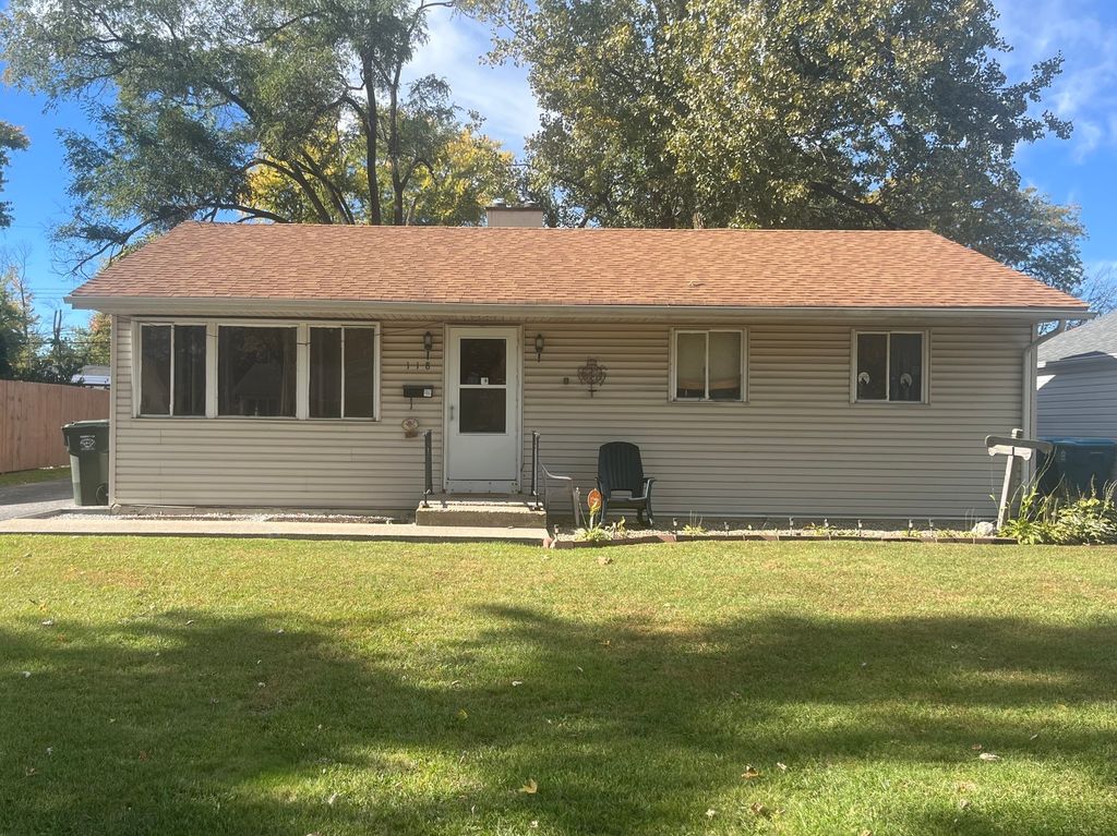 Photo for 118 S Normandy Drive, Chicago Heights, IL 60411 (MLS # 12505234)