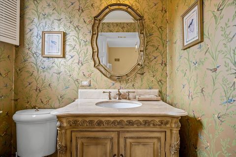 Tiny photo for 675 E Woodland Road, Lake Forest, IL 60045 (MLS # 12582185)