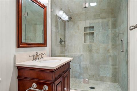 Tiny photo for 675 E Woodland Road, Lake Forest, IL 60045 (MLS # 12582185)