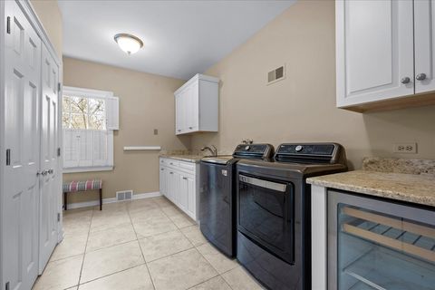 Tiny photo for 675 E Woodland Road, Lake Forest, IL 60045 (MLS # 12582185)