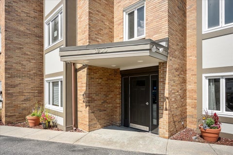 Tiny photo for 1900 Wilmette Avenue #2F, Wilmette, IL 60091 (MLS # 12745739)