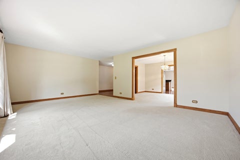 Tiny photo for 2122 Sherborn Lane, Schaumburg, IL 60193 (MLS # 12757087)
