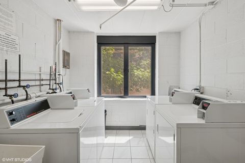 Tiny photo for 9701 N Dee Road #2I, Niles, IL 60714 (MLS # 12487775)