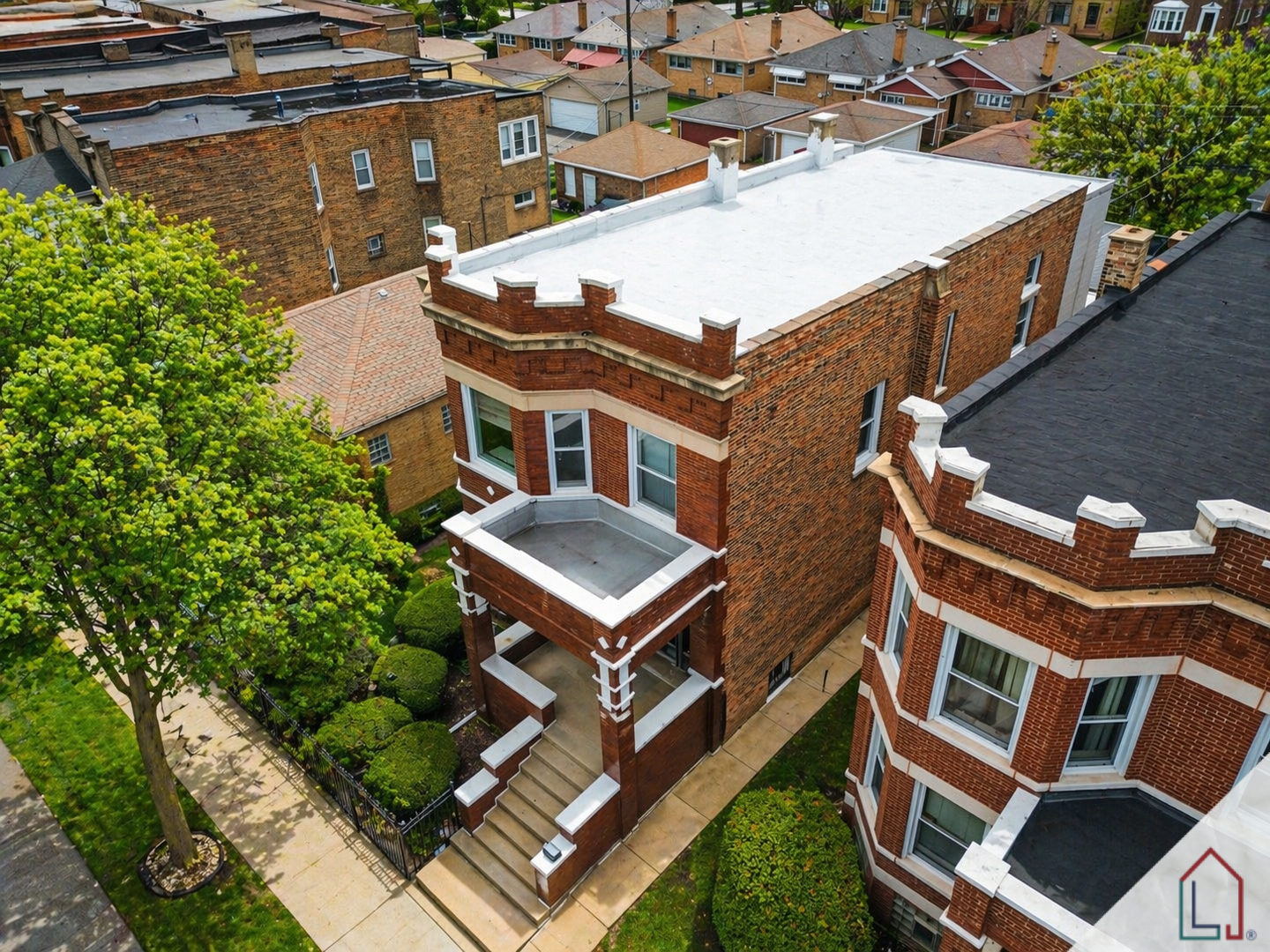 5321 W Jackson Boulevard