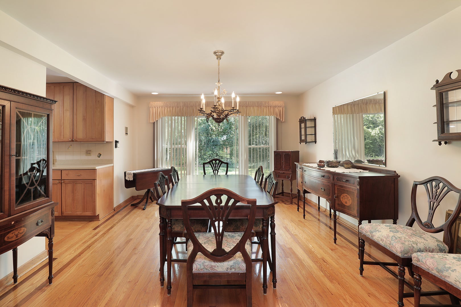 1515 Sequoia Trail
