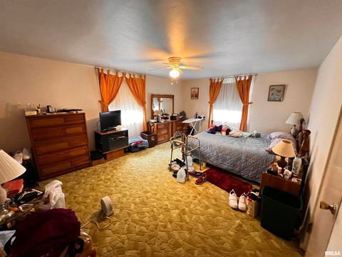 Tiny photo for 810 E 7TH Street, Centralia, IL 62801 (MLS # EB459772)