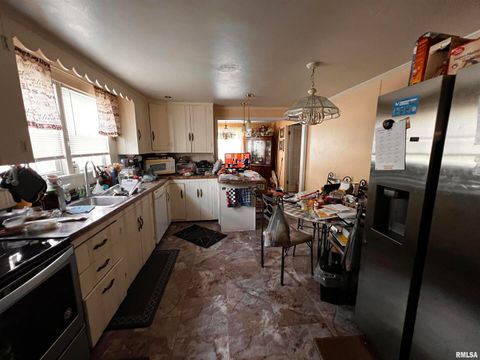 Tiny photo for 810 E 7TH Street, Centralia, IL 62801 (MLS # EB459772)