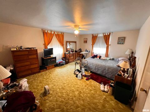 Tiny photo for 810 E 7TH Street, Centralia, IL 62801 (MLS # EB459772)